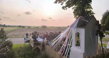 Majowe w kurpiowskiej Brzozówce